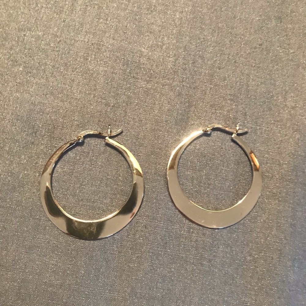 Hoops